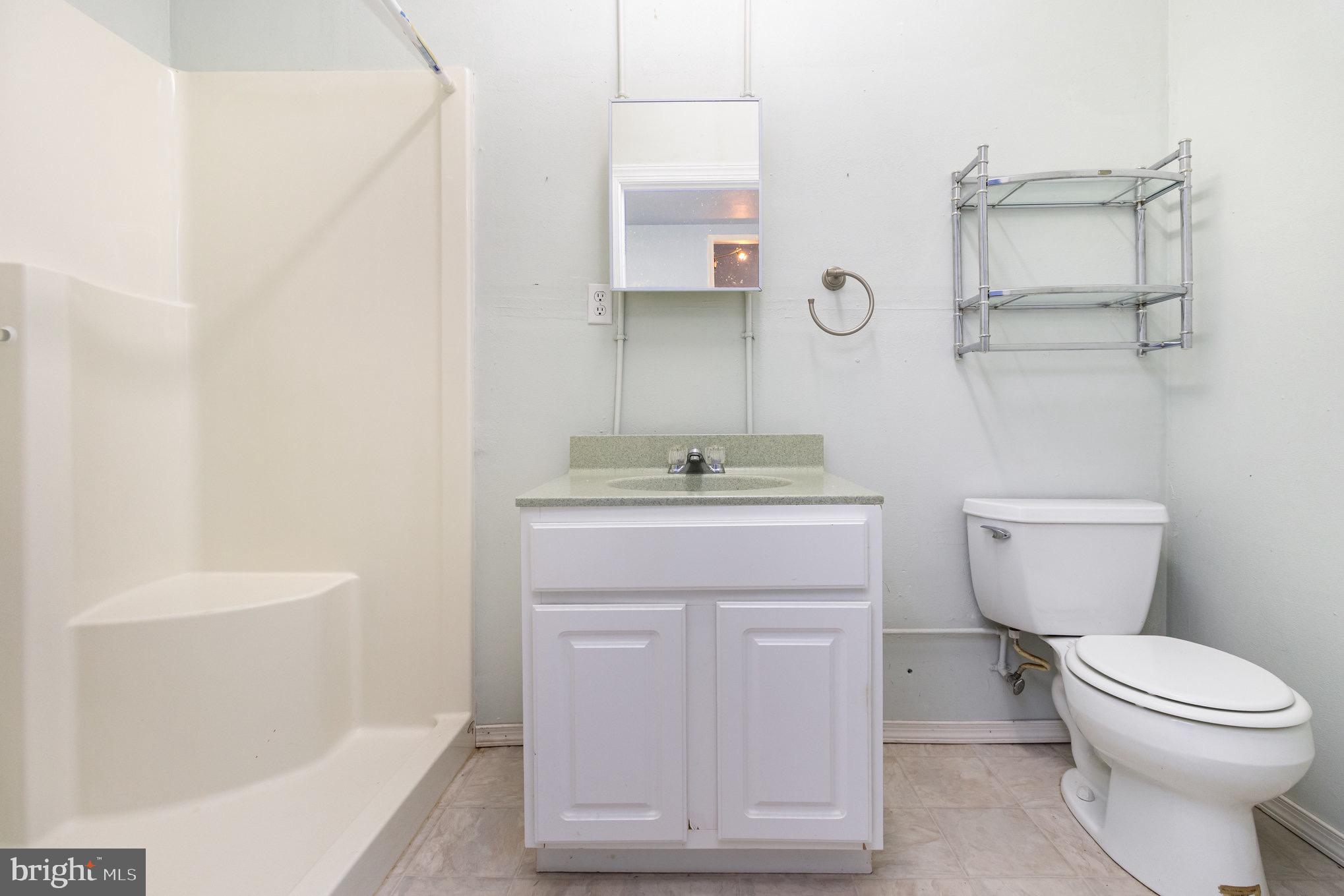 687 Prospect Hill Road Montross, VA 22520 - Photo 51 of 73 2nd house bath