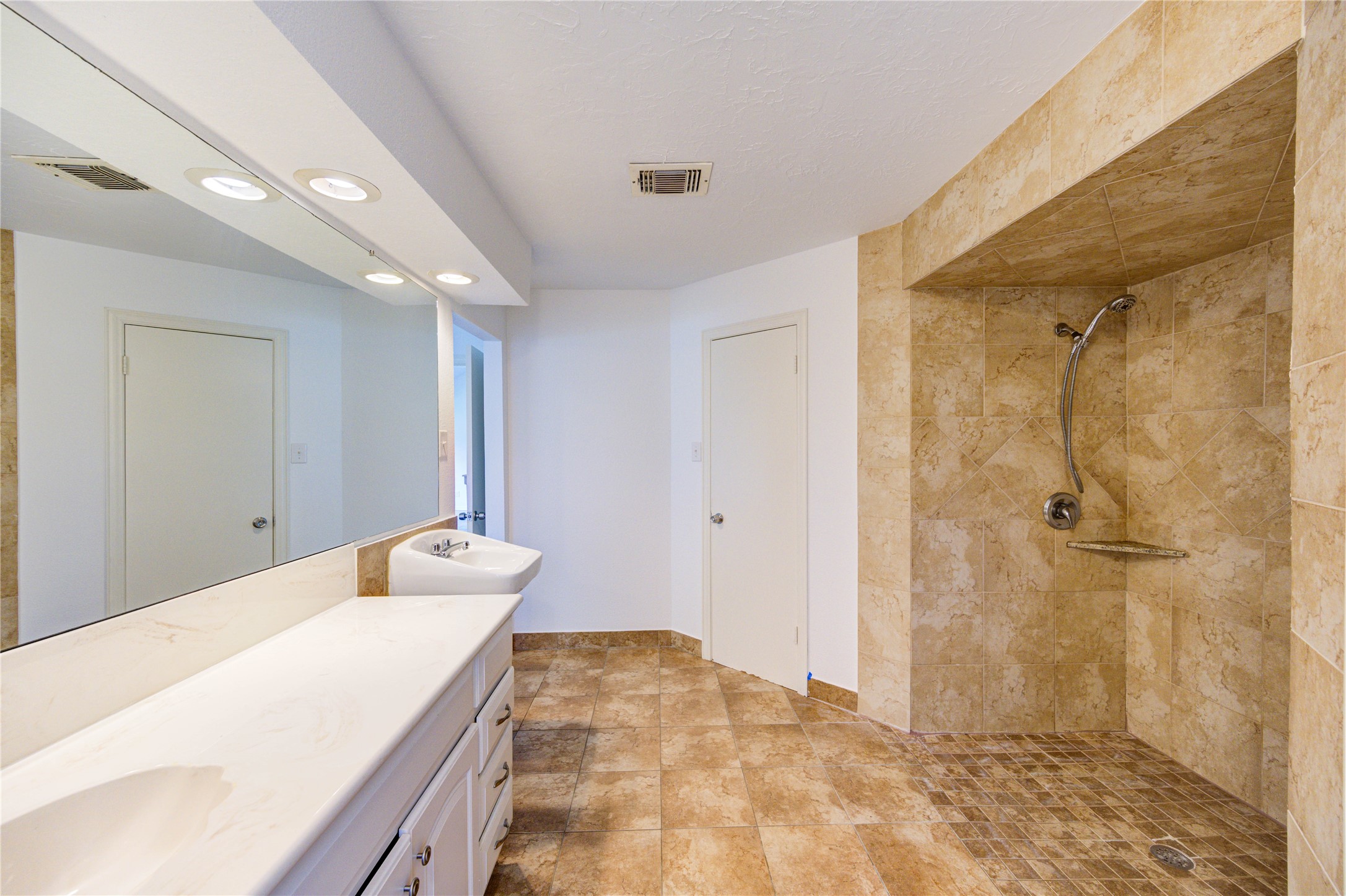 3639 Fir Forest Drive Spring, TX 77388 - Photo 25 of 44 a spacious bathroom with a tub and shower