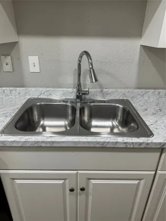 a close view of sink and tap