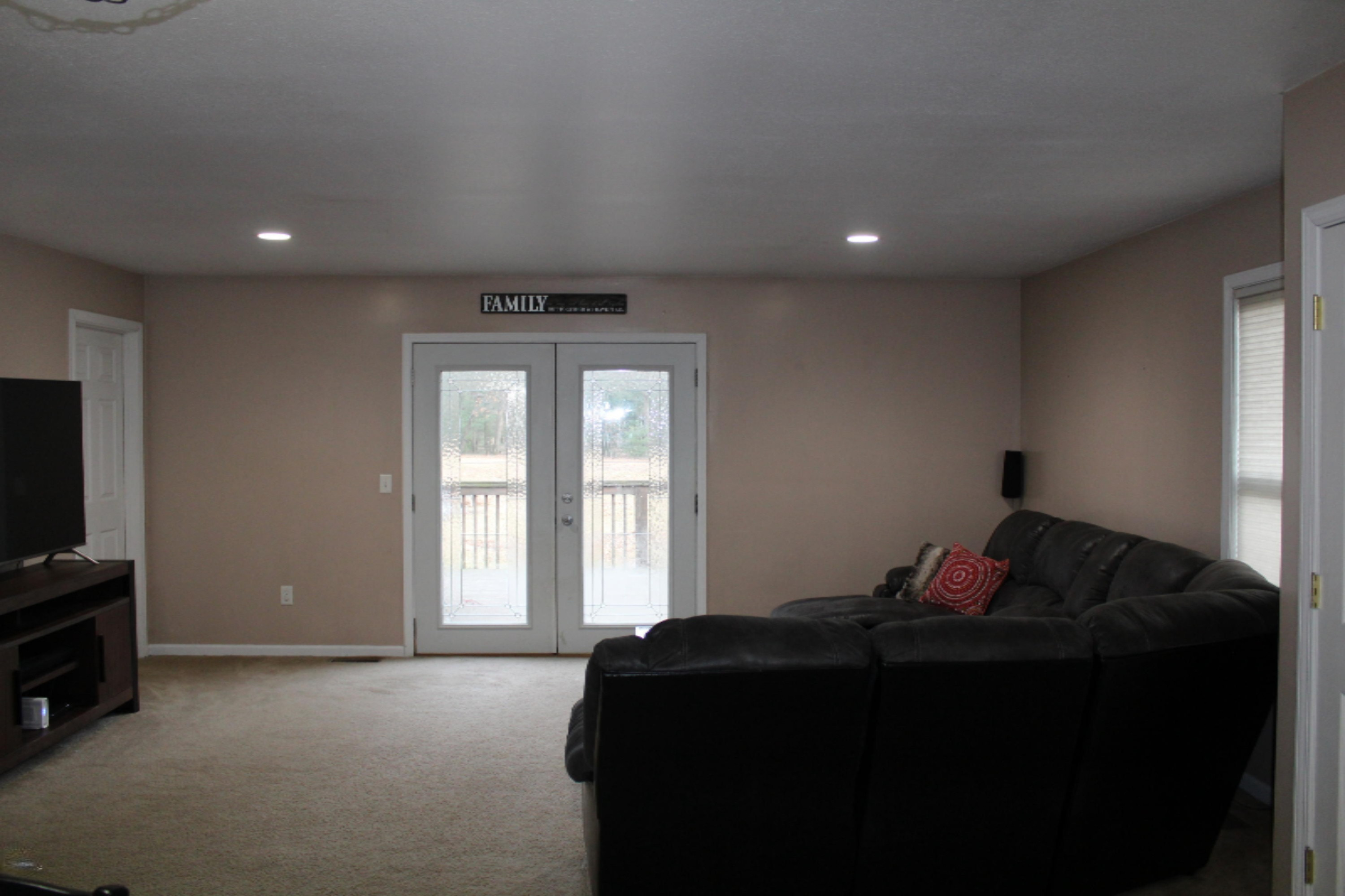 303 East River Road Muskegon, MI 49445 - Photo 18 of 35 IMG_0458