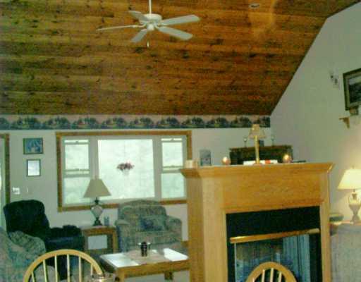 298 Hanover Kendall Road Hookstown, PA 15050 - Photo 5 of 8 Living Room.