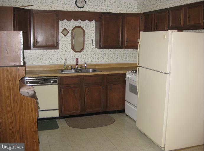 9734 Matzon Road Middle River, MD 21220 - Photo 5 of 12 Kitchen