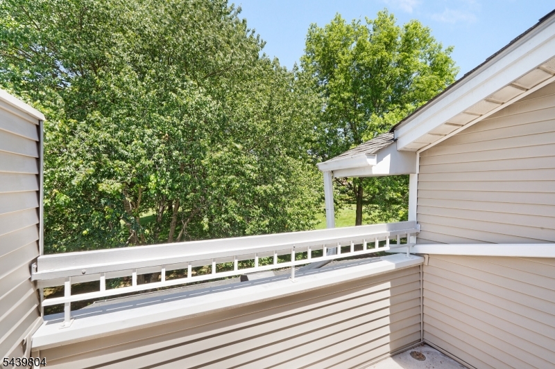 22 Crestmont Road Bedminster, NJ 07921 - Photo 15 of 19