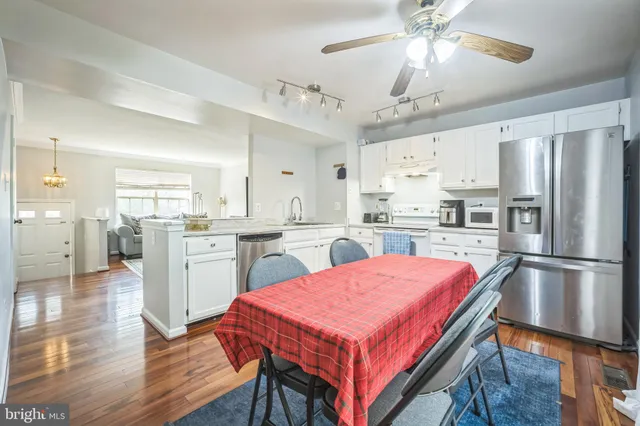 $2,600 | 15198 Wentwood Lane, Woodbridge, VA 22191