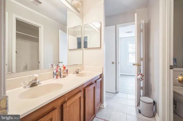 $2,600 | 15198 Wentwood Lane, Woodbridge, VA 22191