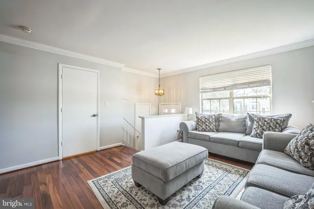 $2,600 | 15198 Wentwood Lane, Woodbridge, VA 22191