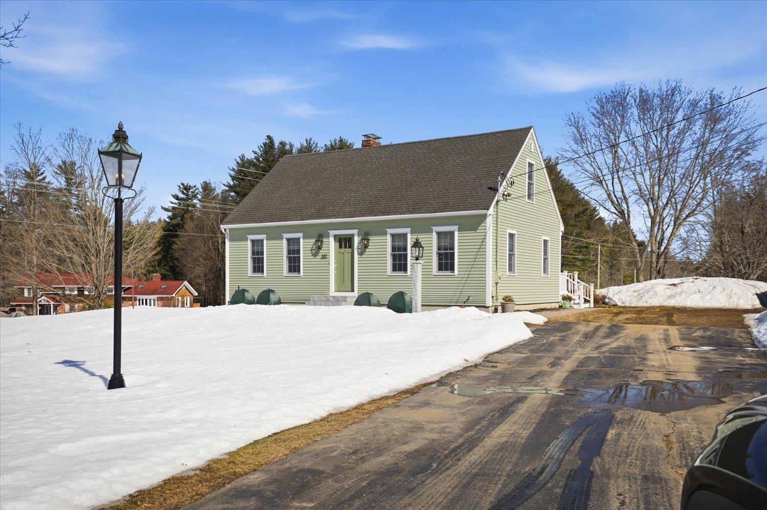 337 Exeter Road Hampton Falls, NH 03844 - Photo 2 of 46