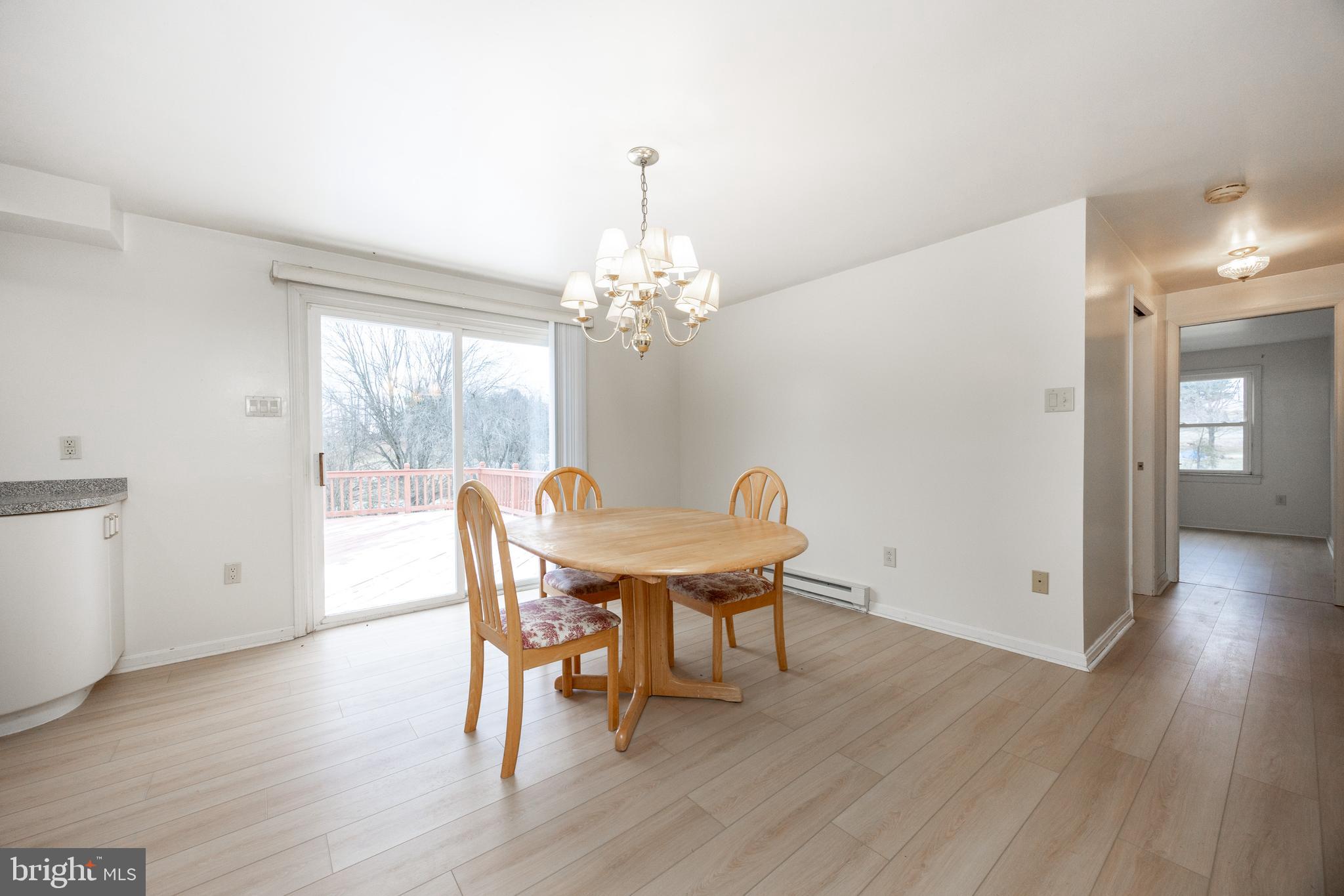 414 Reedville Road Oxford, PA 19363 - Photo 31 of 62 Breakfast Dining Room