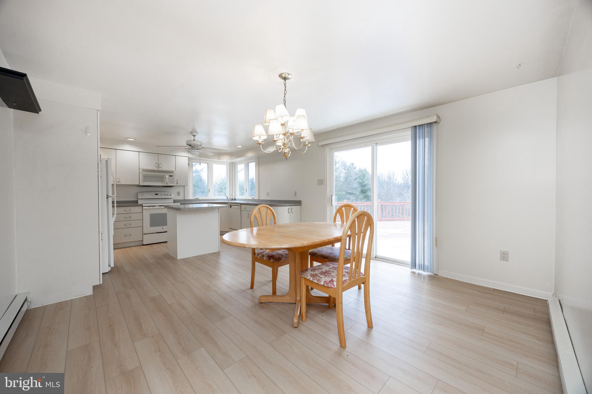 414 Reedville Road Oxford, PA 19363 - Photo 32 of 62 Breakfast or Dining Room