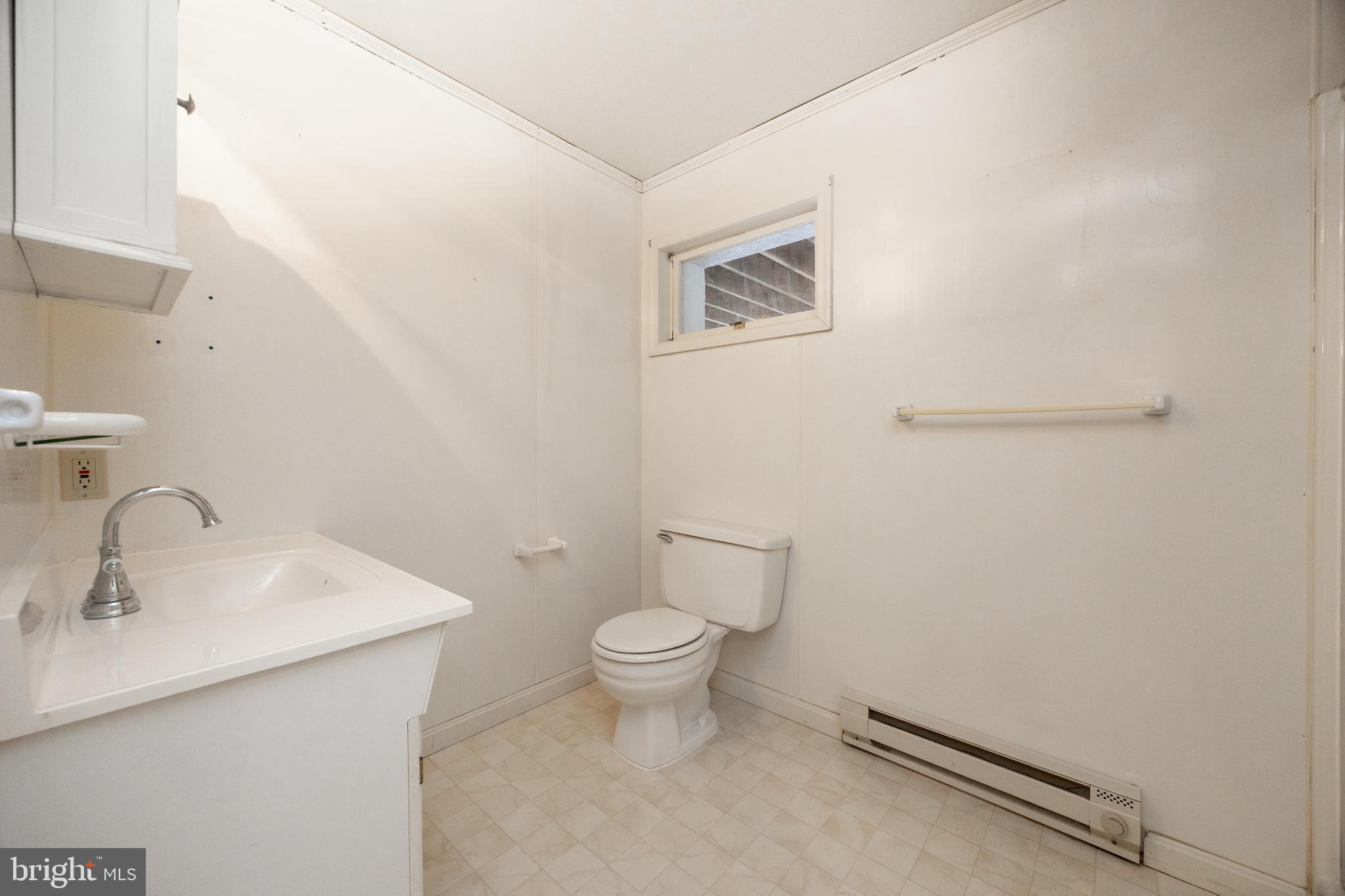 414 Reedville Road Oxford, PA 19363 - Photo 47 of 62 Lower level full bathroom