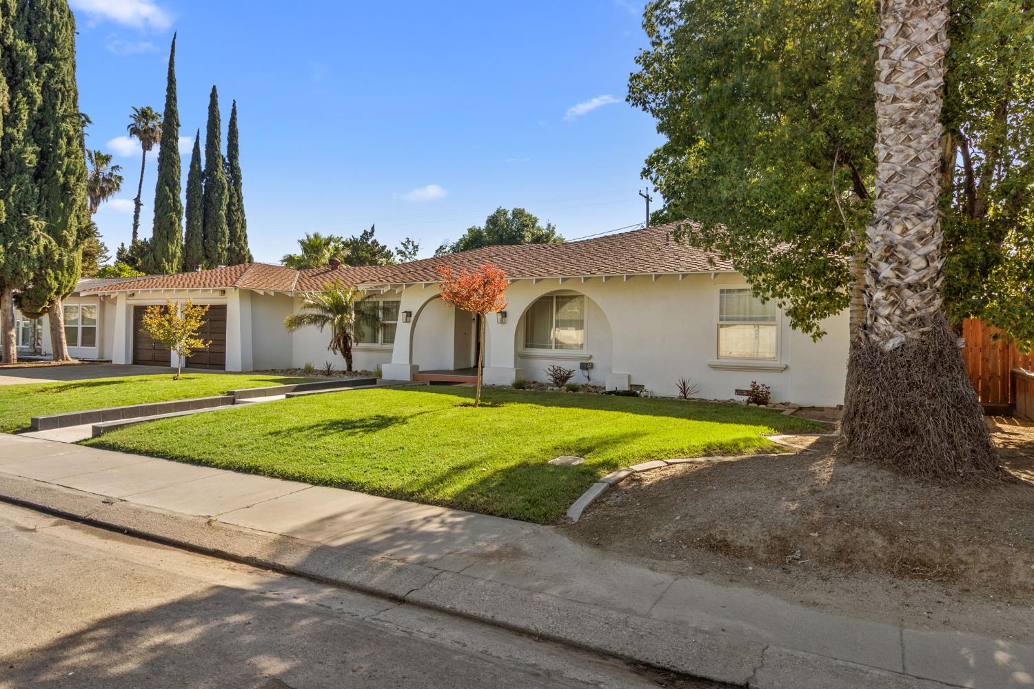 1408 Wallin Way Modesto, CA 95351 - Photo 2 of 32