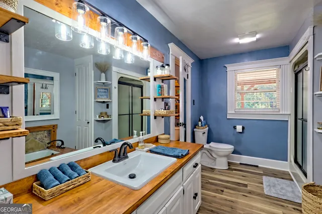 a house view with a backyard space