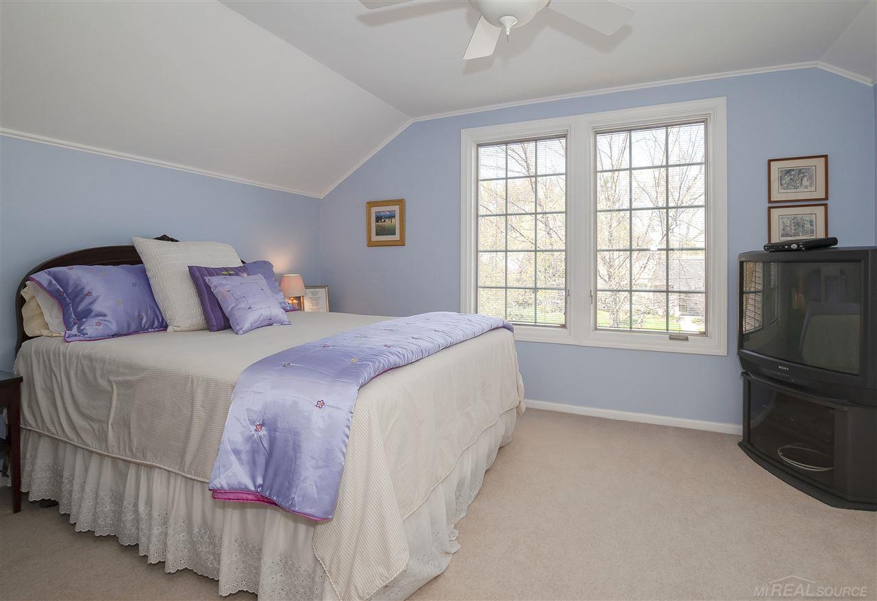 1415 South Renaud Road Grosse Pointe Woods, MI 48236 - Photo 40 of 65