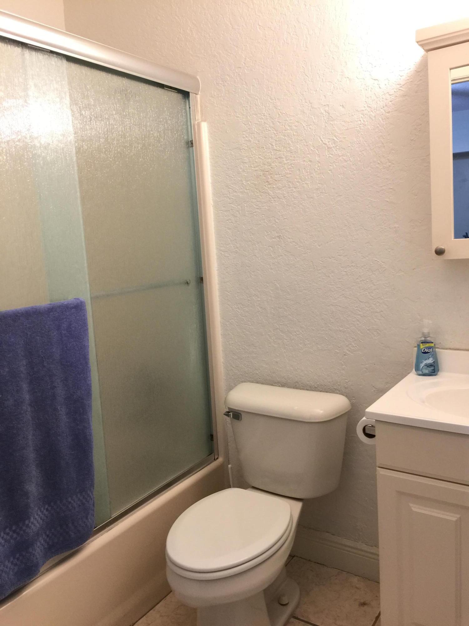63 Tortuga Road Palm Springs, FL 33461 - Photo 22 of 22 Master Bath