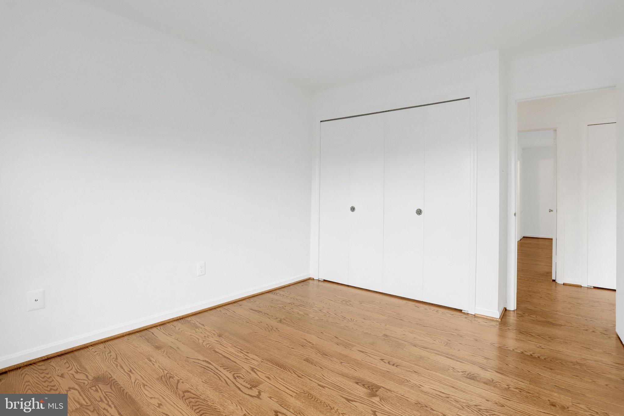 2225 North Tuckahoe Street Arlington, VA 22205 - Photo 20 of 37 a view of an empty room