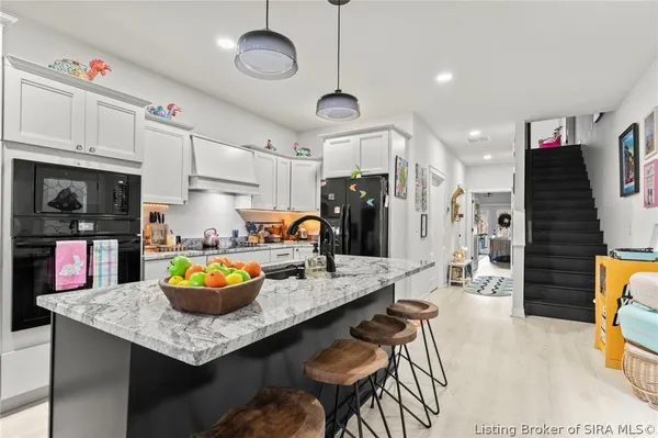 $294,900 | 718 West 3rd Street, Madison, IN 47250