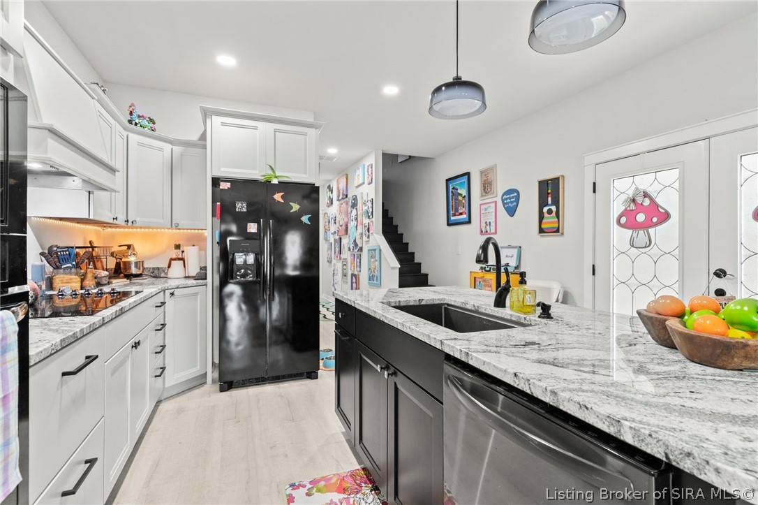 718 West 3rd Street Madison, IN 47250 - Photo 8 of 30