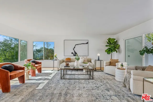 $2,595,000 | 4799 Bonvue Avenue, Los Angeles, CA 90027