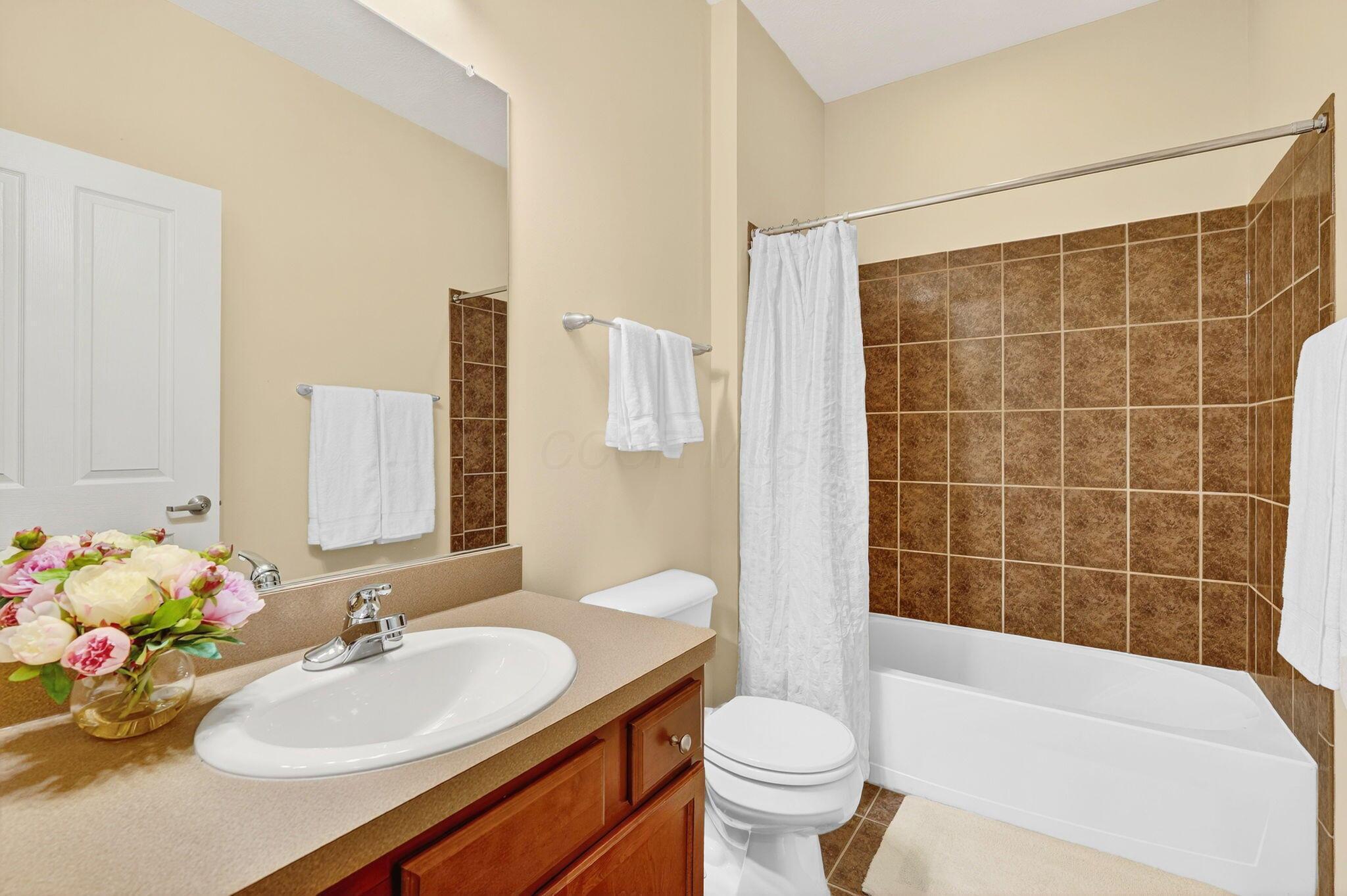 6931 Rothwell Street New Albany, OH 43054 - Photo 39 of 58 Full bath