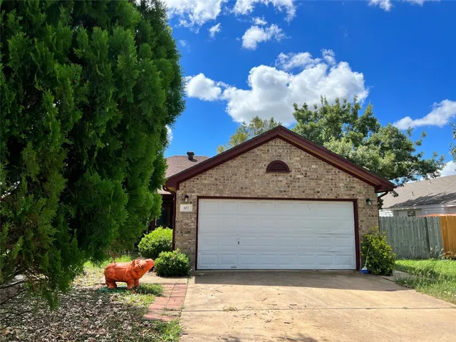 $1,625 | 107 Hague Street, Hutto, TX 78634