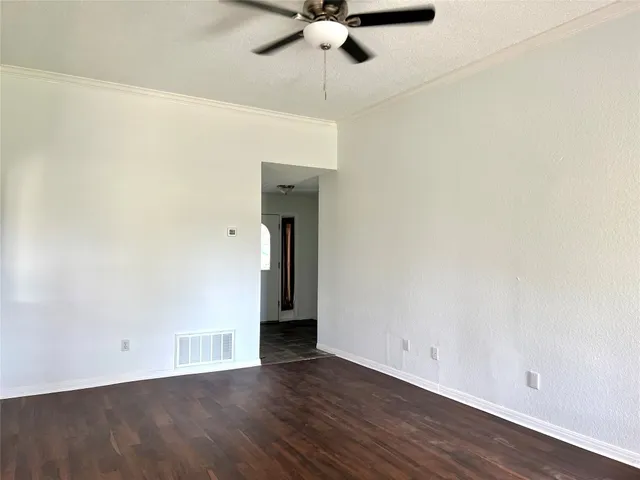 $1,625 | 107 Hague Street, Hutto, TX 78634