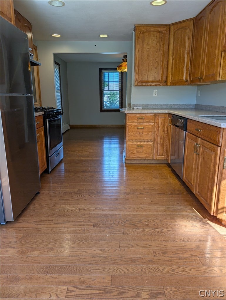 5884 Gillette Road Cicero, NY 13039 - Photo 5 of 38 Gallery Image 5
