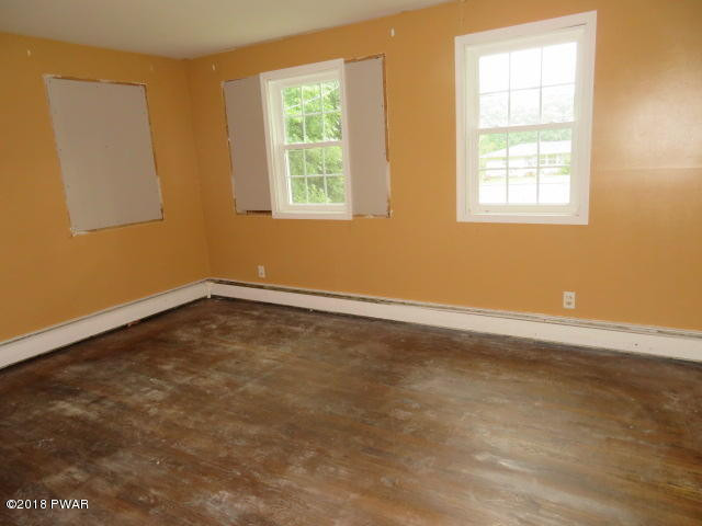 211 Aspen Road Dingmans Ferry, PA 18328 - Photo 17 of 25 IMG_5085