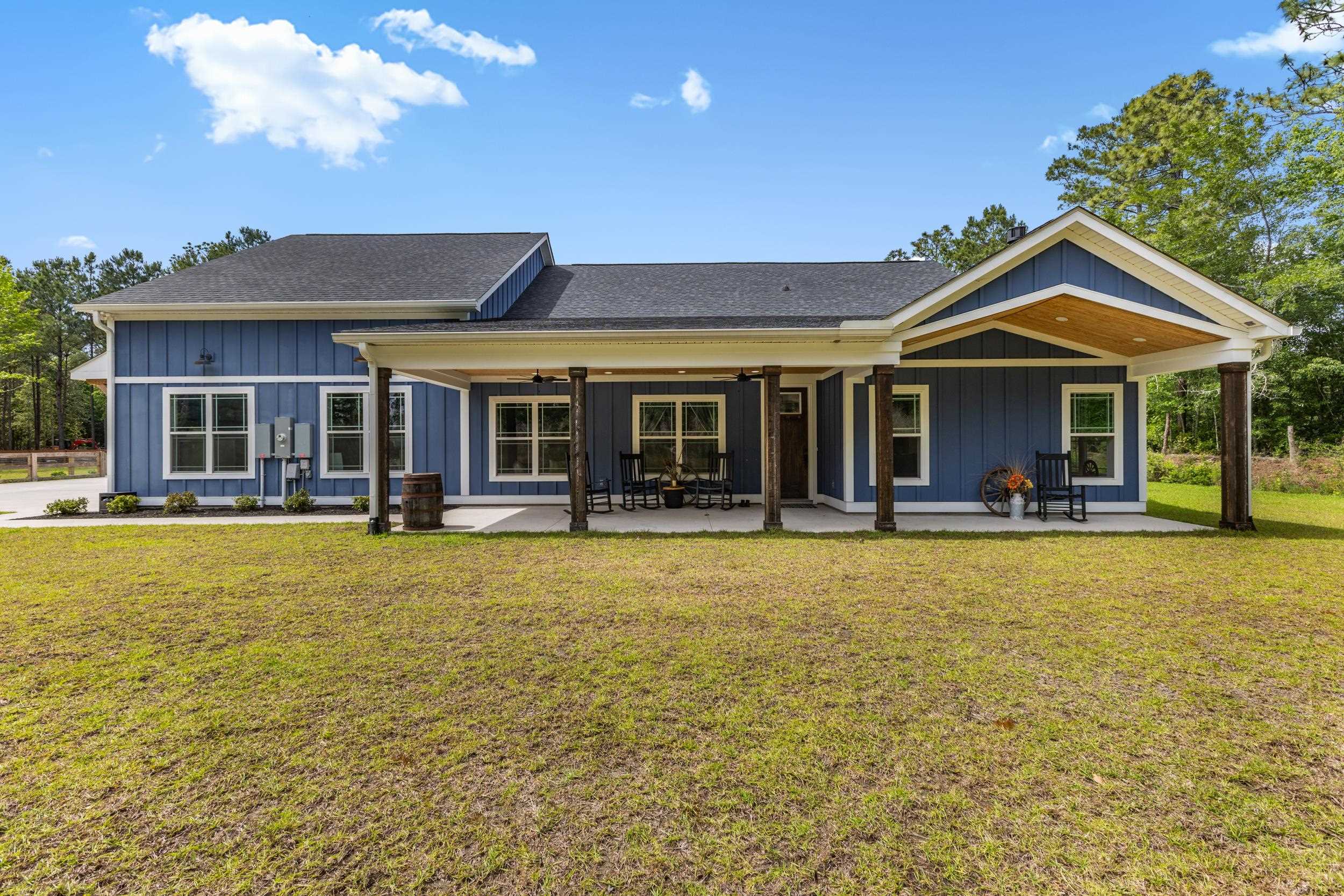 1945 Emery Road Loris, SC 29569 - Photo 2 of 87