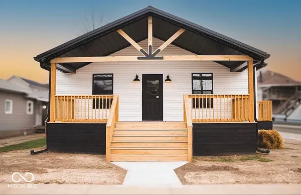 $254,900 | 424 West 1st Street, Rushville, IN 46173