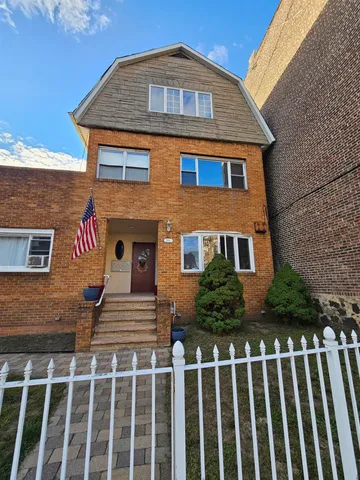 $3,500 | 7411 Park Avenue, Unit 1, North Bergen, NJ 07047