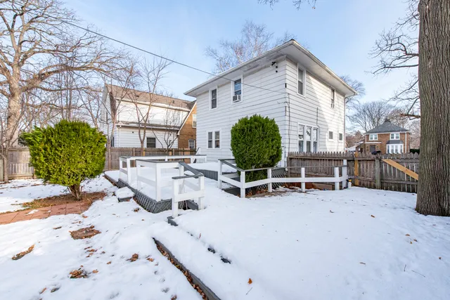 $259,000 | 1318 North Jackson Street, Waukegan, IL 60085