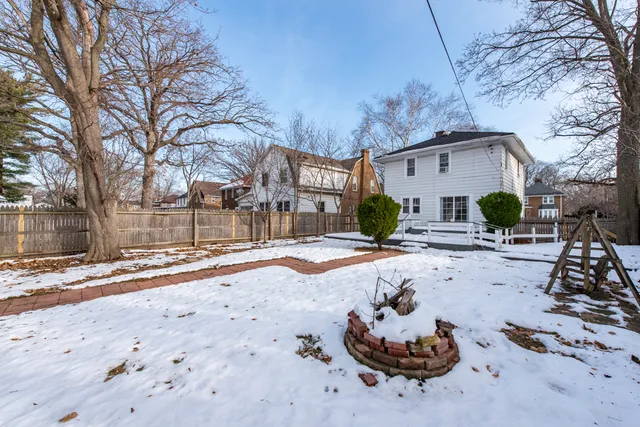 $259,000 | 1318 North Jackson Street, Waukegan, IL 60085