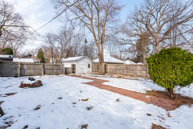 $259,000 | 1318 North Jackson Street, Waukegan, IL 60085