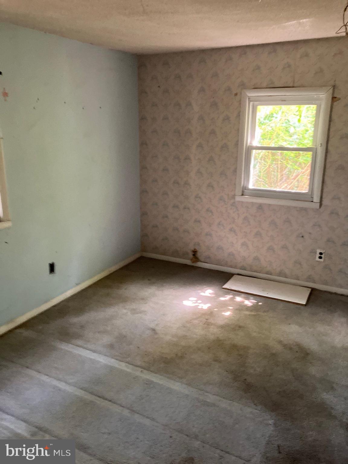 41 New Bridge Road Quinton, NJ 08079 - Photo 13 of 19 a view of an empty room with a window