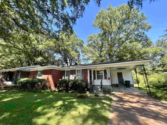 $1,500 | 1384 Woodston Road, Memphis, TN 38117