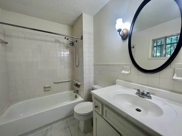 $1,500 | 1384 Woodston Road, Memphis, TN 38117