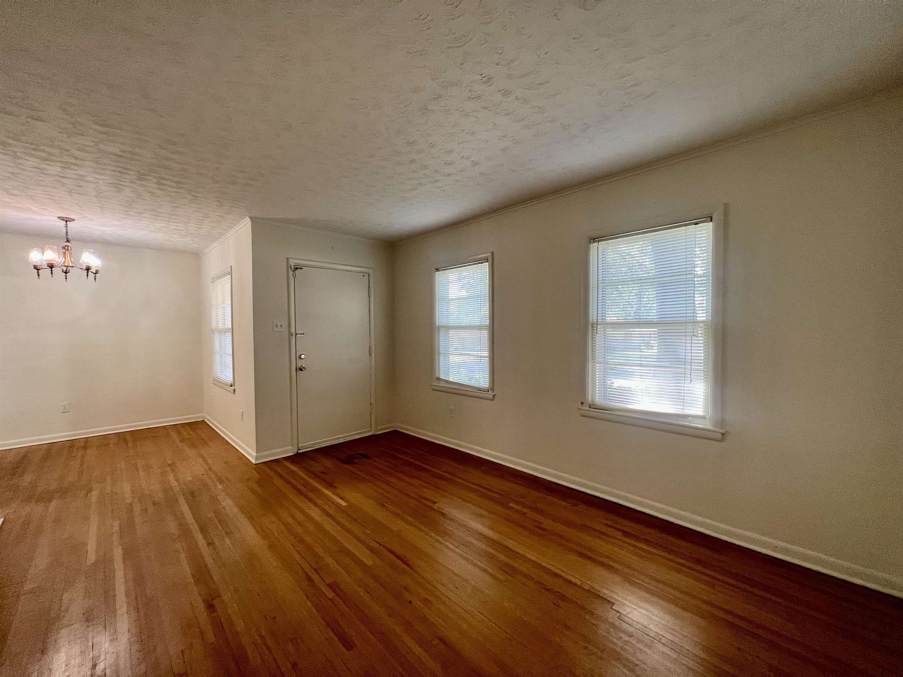 1384 Woodston Road Memphis, TN 38117 - Photo 3 of 26