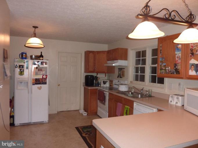 195 Gala Road Inwood, WV 25428 - Photo 2 of 9 Kitchen