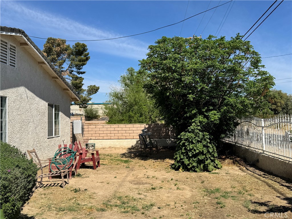 36528 Irwin Road Barstow, CA 92311 - Photo 9 of 37 Corner Unit