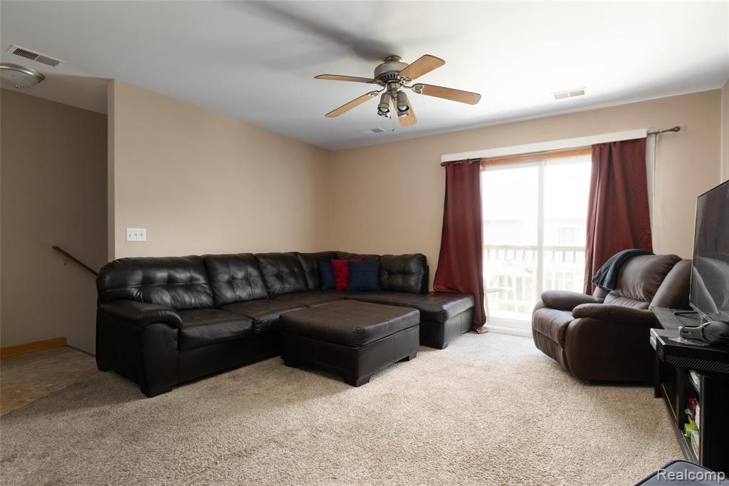 2222 Frazho Road Warren, MI 48091 - Photo 4 of 16