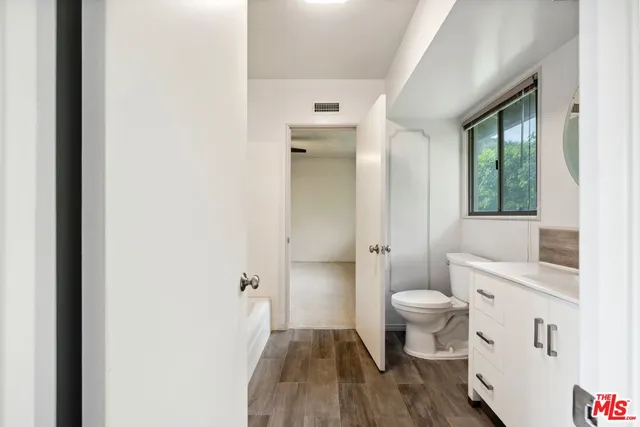 $2,999,000 | 15901 High Knoll Road, Encino, CA 91436