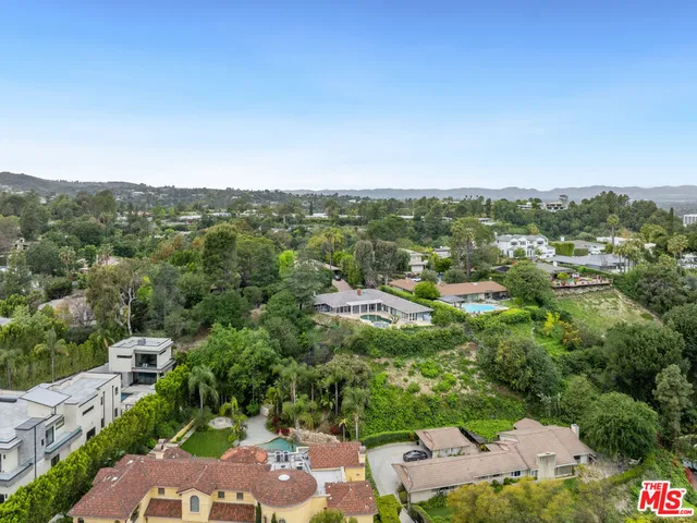 $2,999,000 | 15901 High Knoll Road, Encino, CA 91436