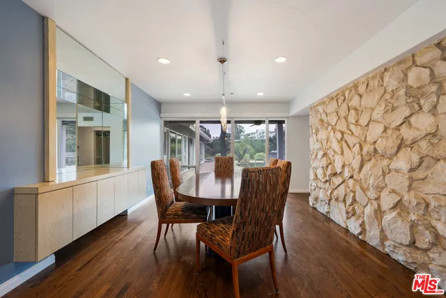 $2,999,000 | 15901 High Knoll Road, Encino, CA 91436