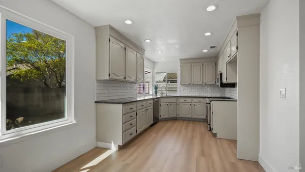 $689,900 | 778 Oak Brook Drive, Vacaville, CA 95687