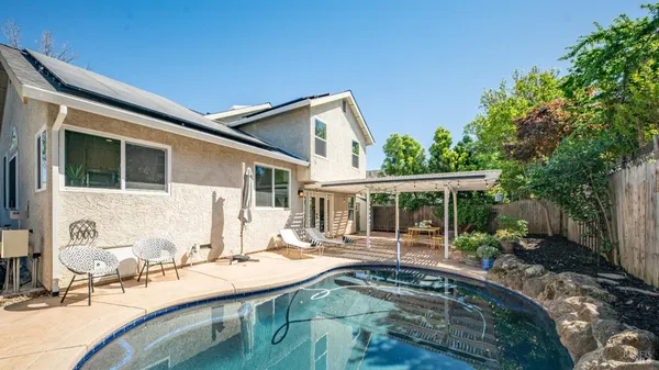 $689,900 | 778 Oak Brook Drive, Vacaville, CA 95687