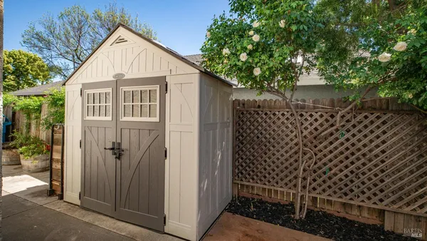 $689,900 | 778 Oak Brook Drive, Vacaville, CA 95687
