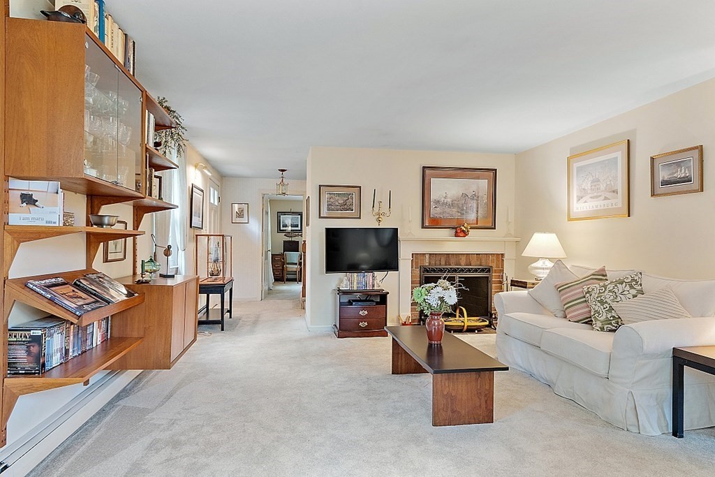235 Leominster Road Lunenburg, MA 01462 - Photo 5 of 42 Gallery Image 5