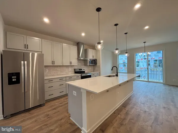 $559,999 | 18004 Alicia Avenue, Dumfries, VA 22026