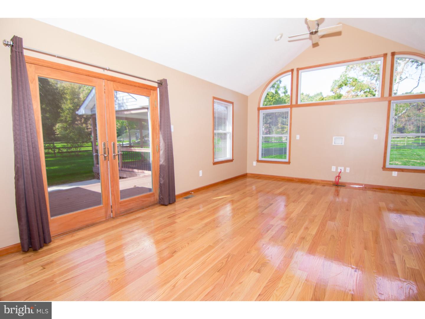 139 Oechsle Road Woodstown, NJ 08098 - Photo 6 of 24 Gallery Image 6