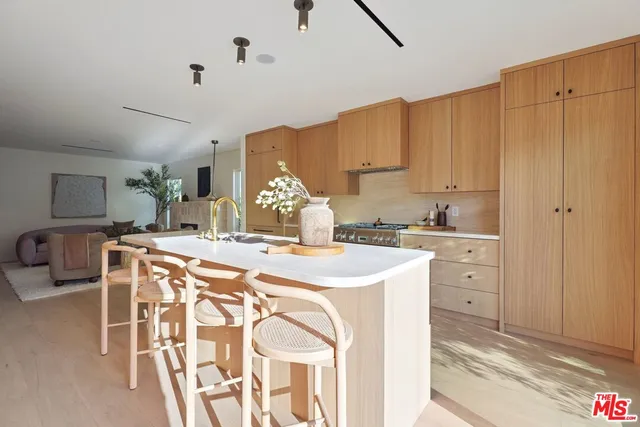 $2,649,999 | 4539 Atoll Avenue, Sherman Oaks, CA 91423